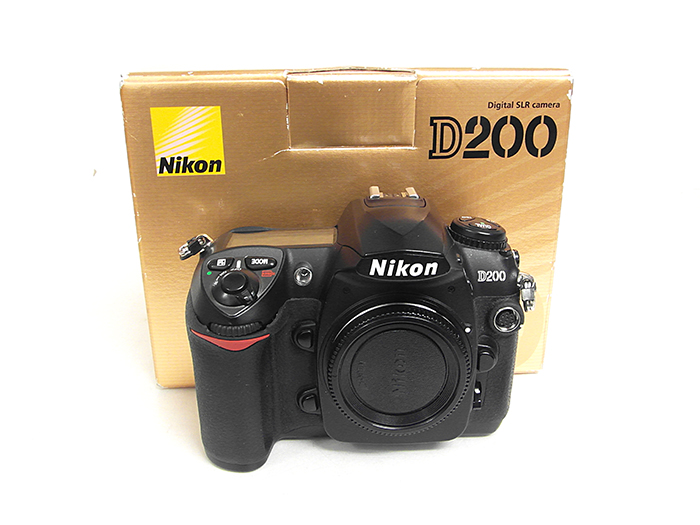 Nikon D200