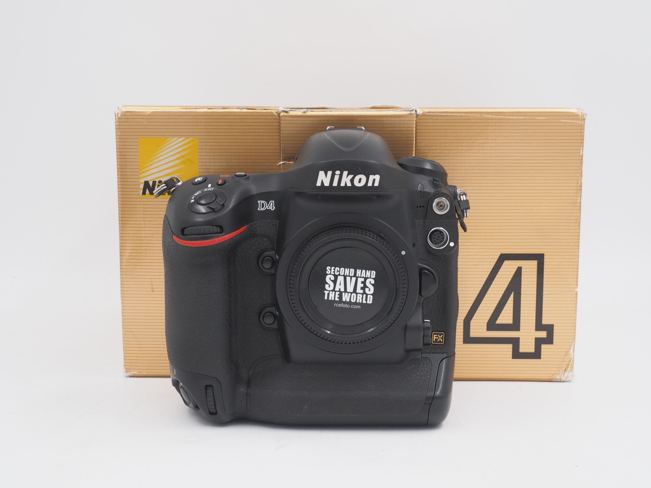 Nikon D4