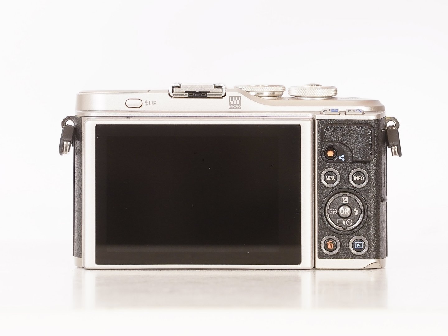 Olympus PEN E-PL9