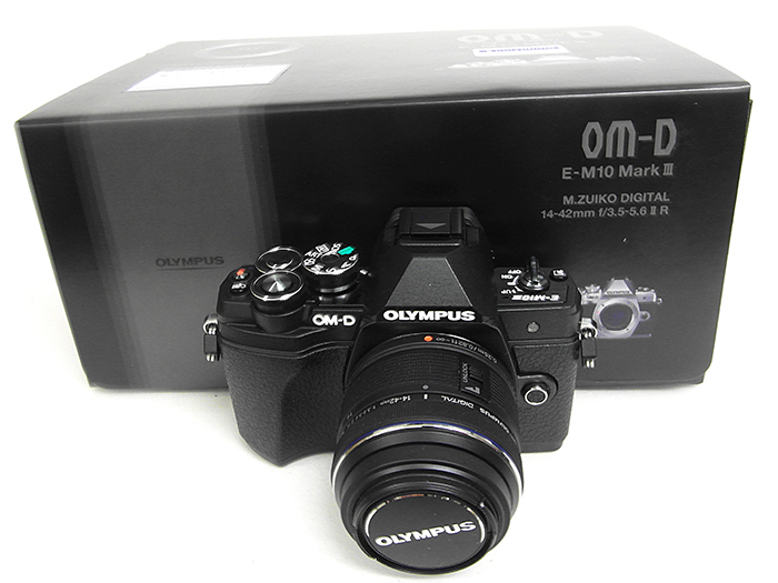 Olympus OM-D E-M10 III