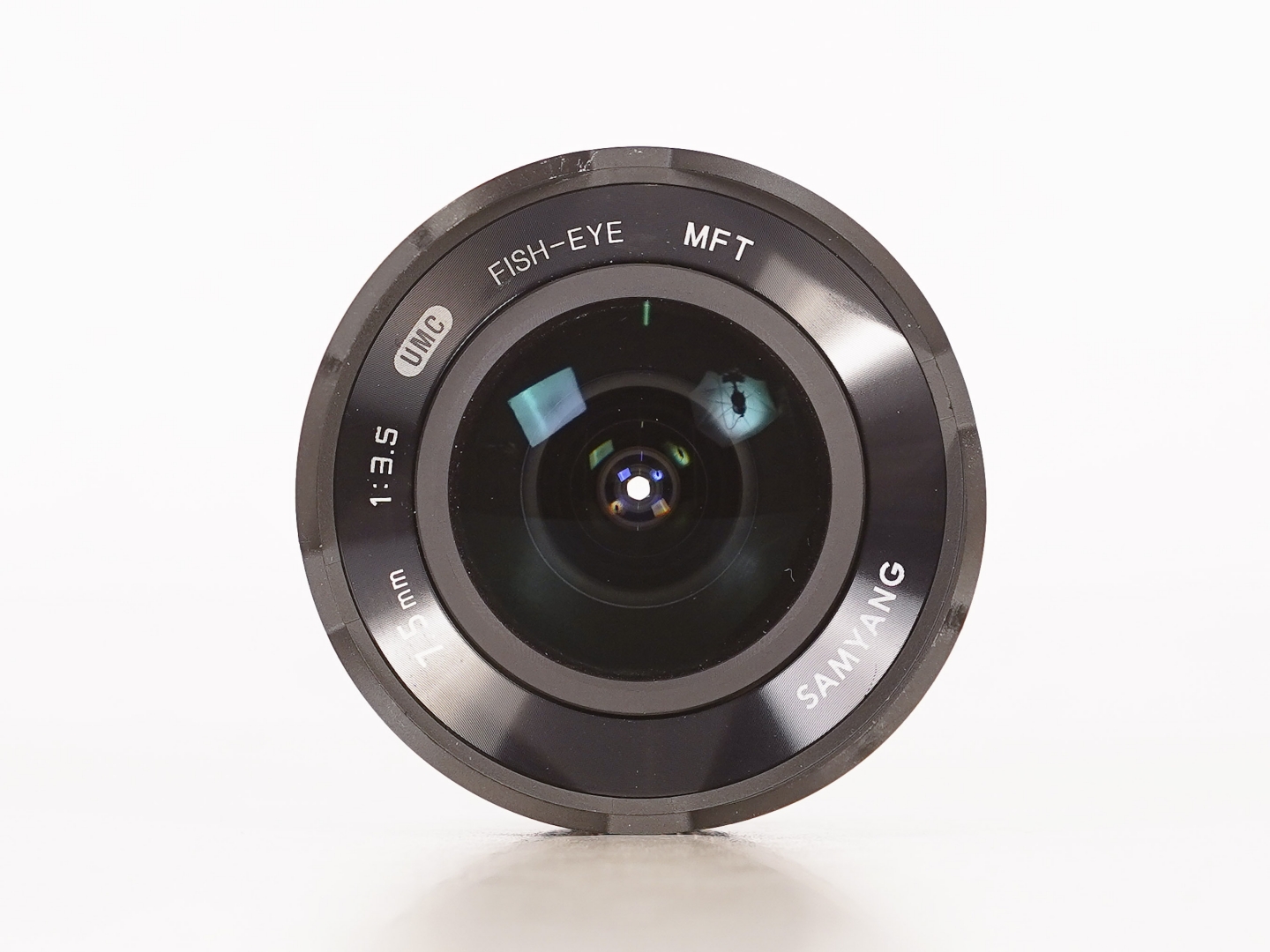 Samyang 7.5mm f/3.5 UMC Fisheye MFT