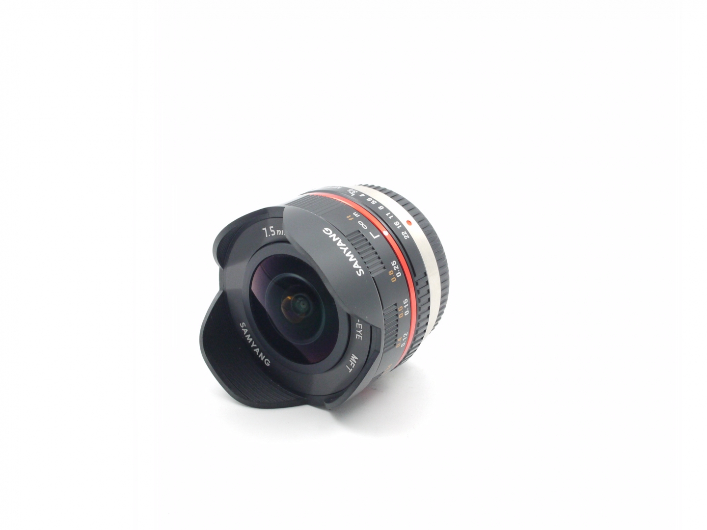 Samyang 7.5mm f/3.5 UMC Fisheye MFT
