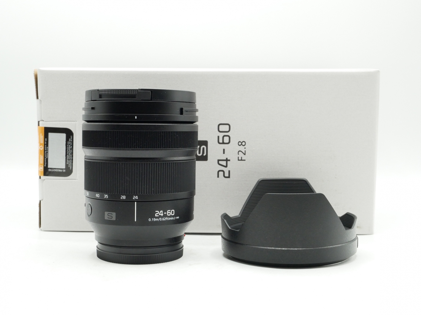 Panasonic Lumix S 24-60mm f/2.8