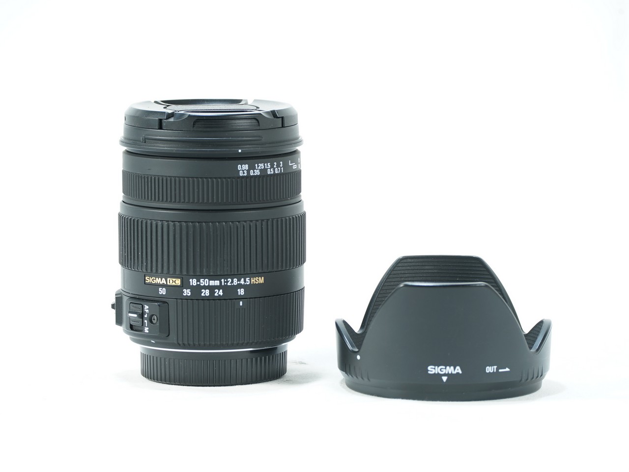 Sigma 18-50mm f/2.8-4.5 DC OS HSM