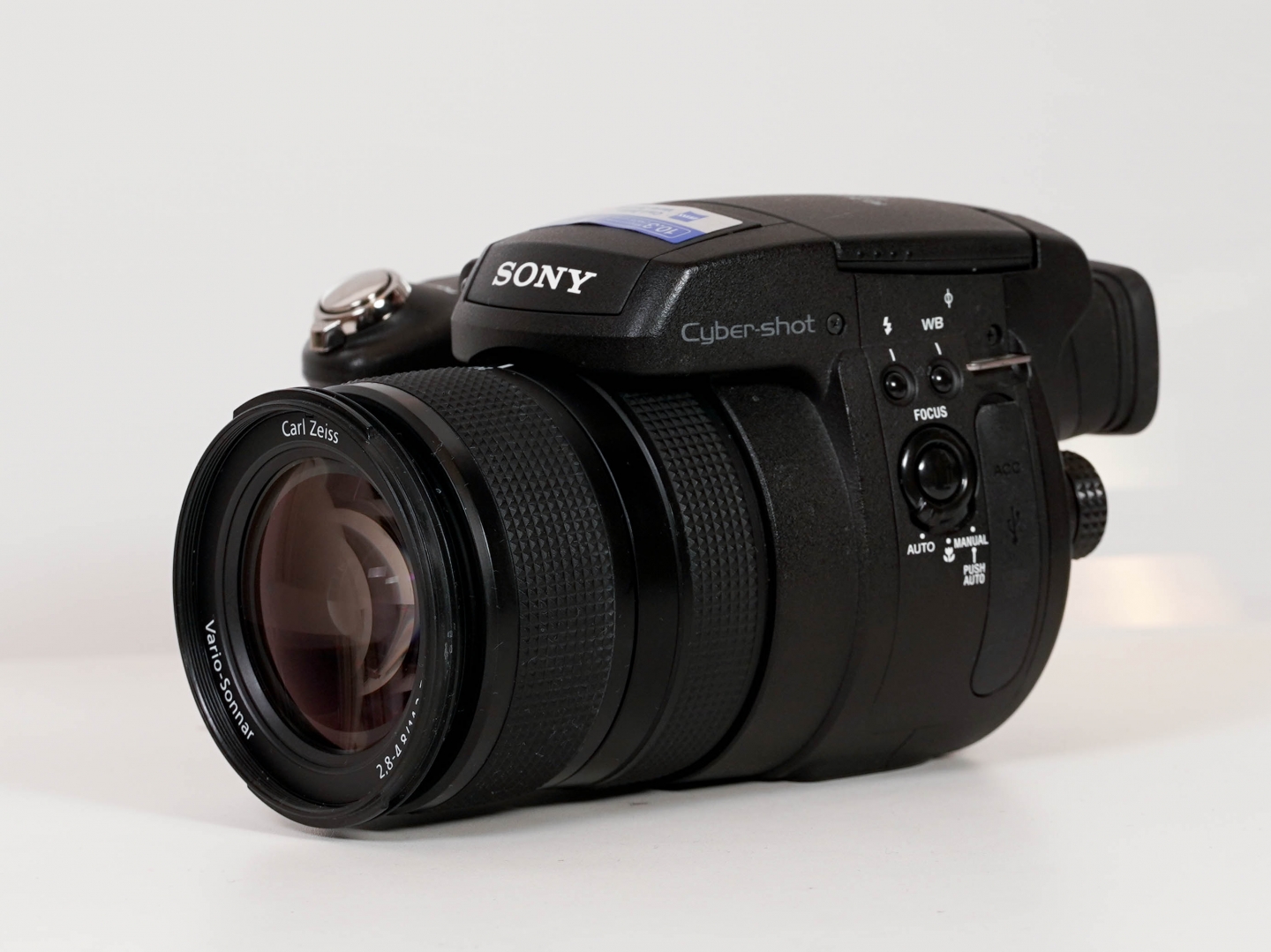 Sony Cyber-shot DSC-R1