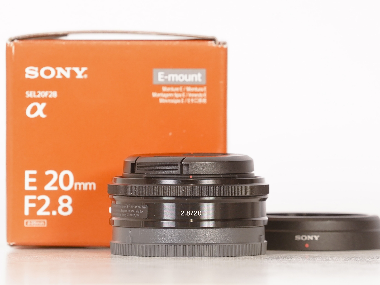 Sony E 20mm f/2.8