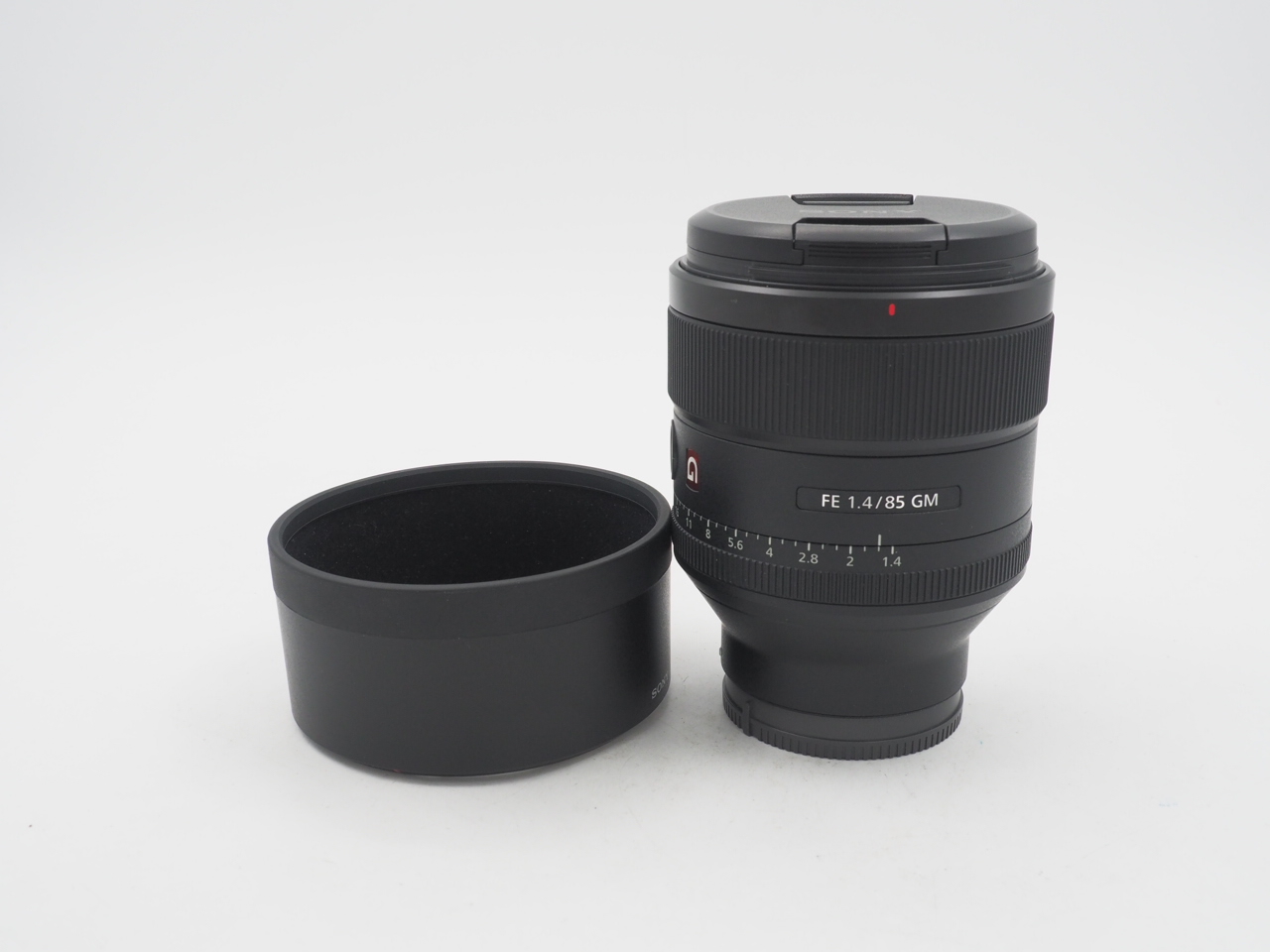 Sony FE 85mm f/1.4 GM