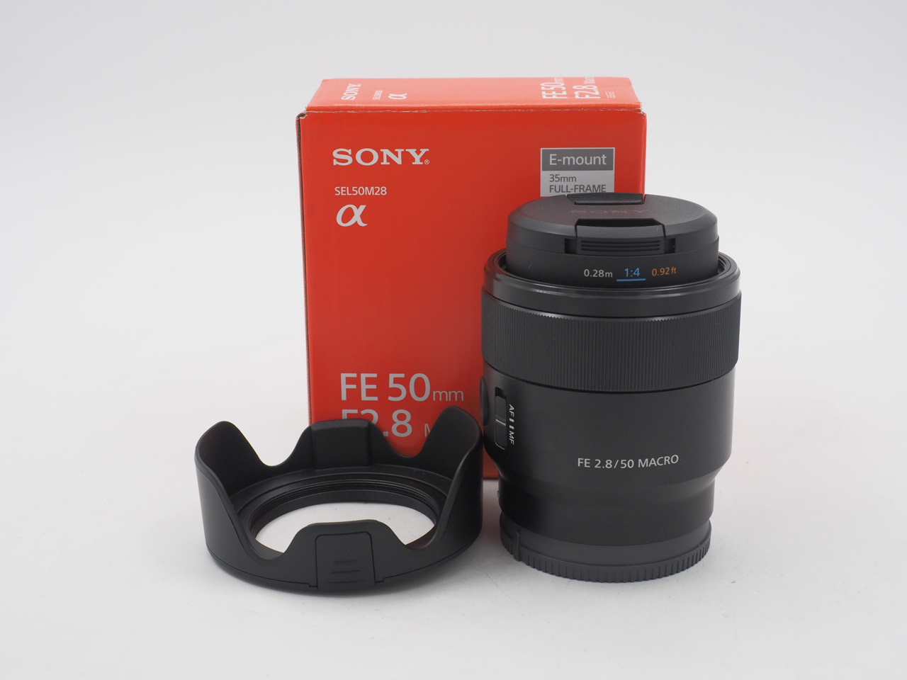 Sony FE 50mm f/2.8 Macro