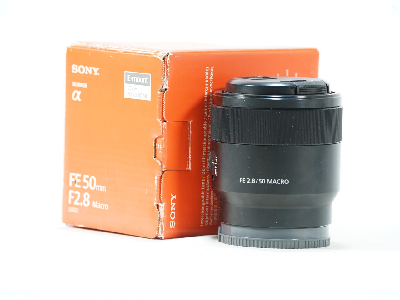 Sony FE 50mm f/2.8 Macro