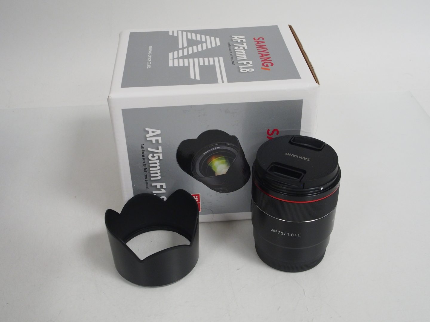 Samyang 75mm f/1.8 AF