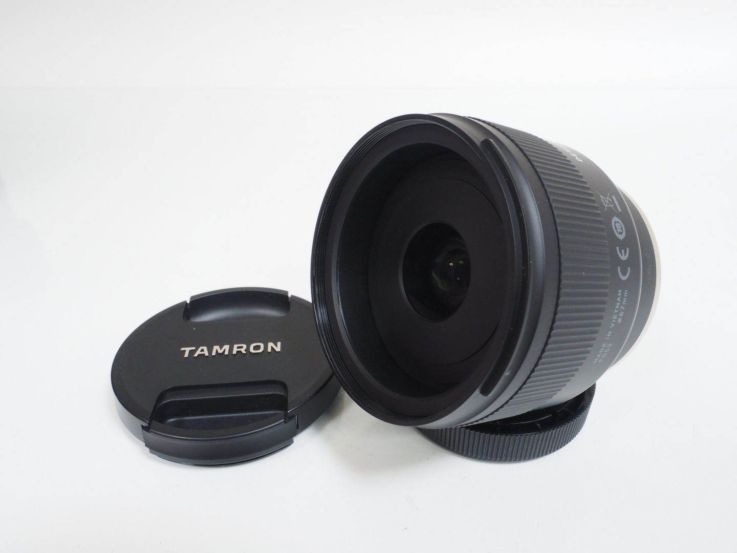 Tamron 35mm f/2.8 Di III OSD M1:2