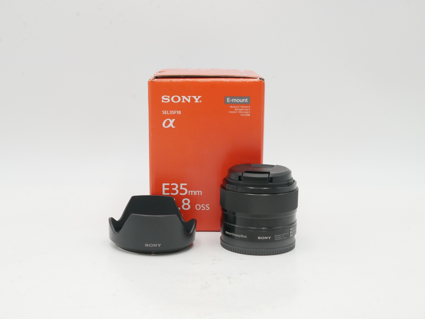 Sony E 35mm f/1.8 OSS