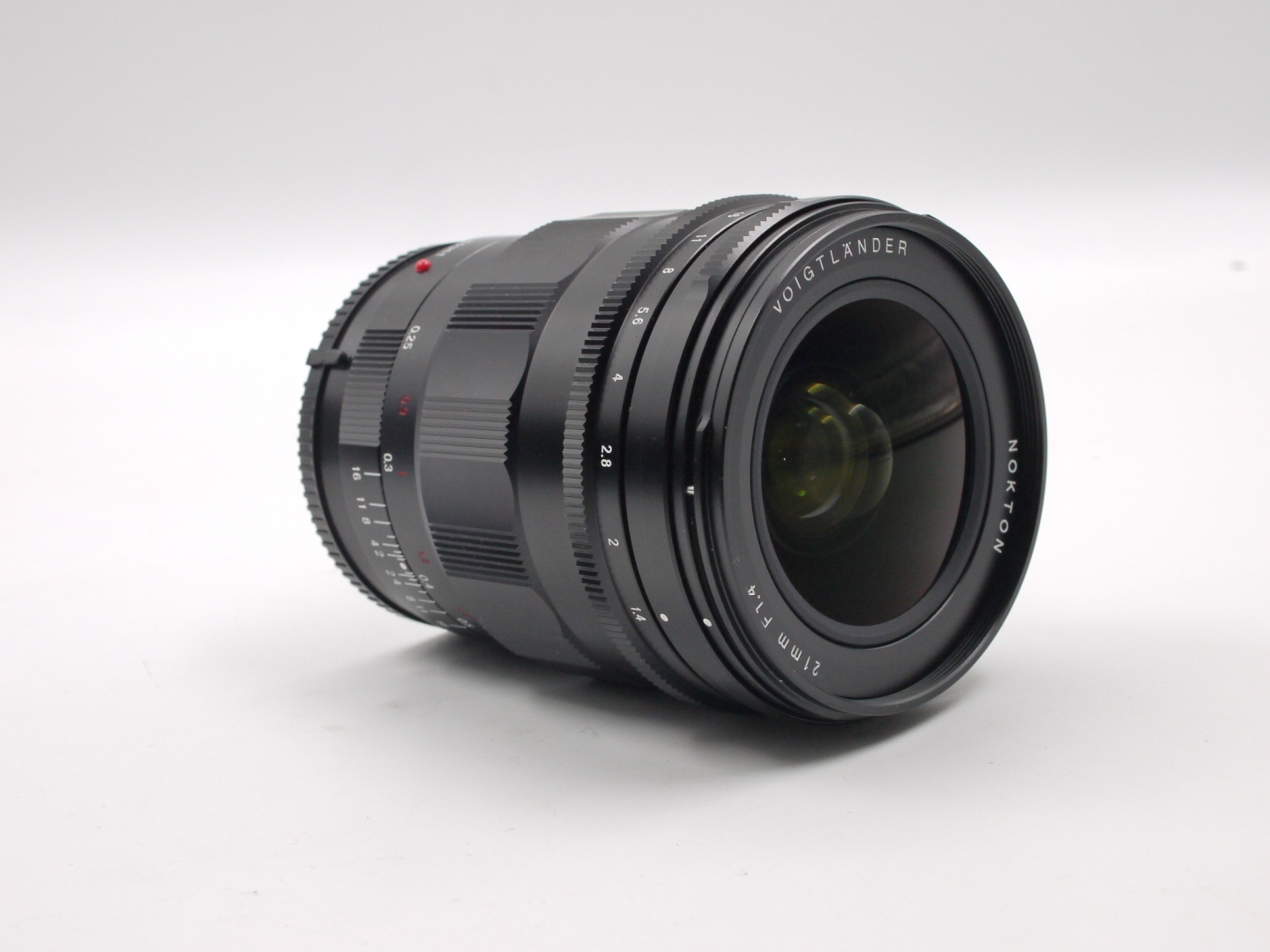 Voigtlander E 21mm f/1.4 Nokton