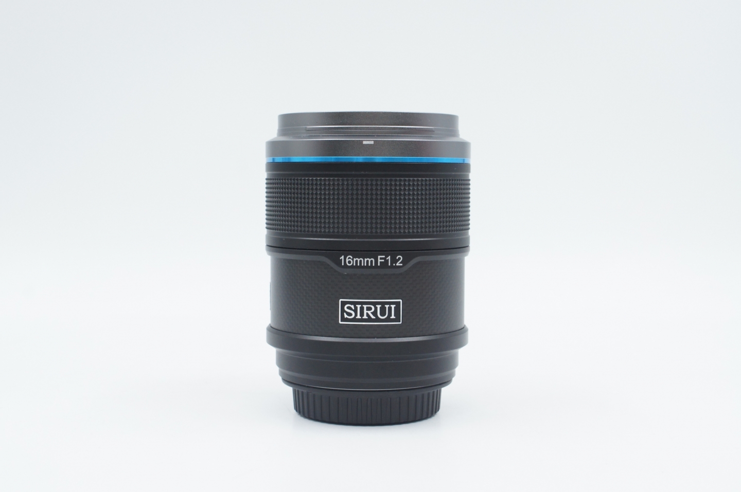 Sirui Sniper 16mm f/1.2 APS-C Autofocus per Sony E-Mount