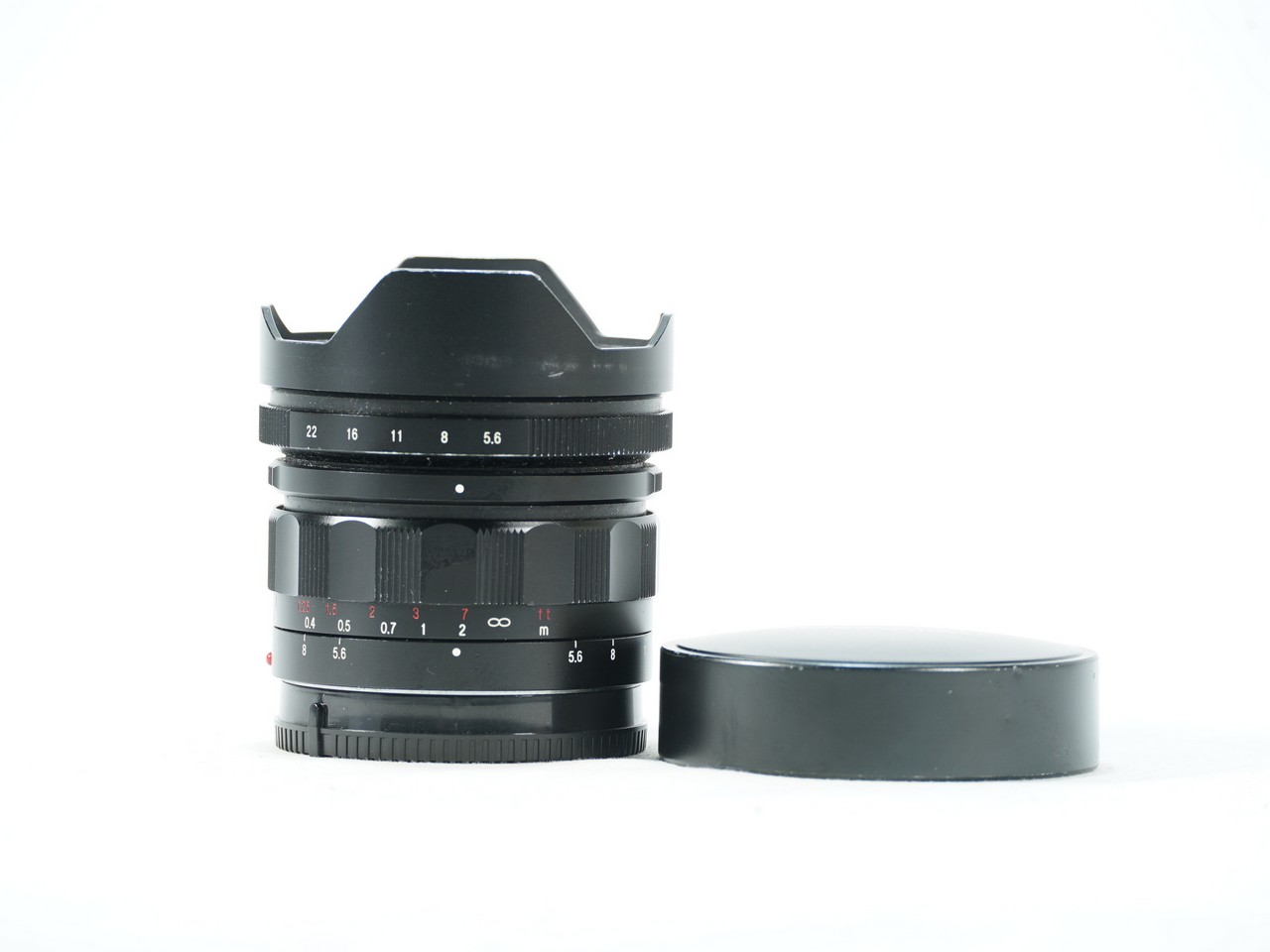 Voigtlander 10mm f/5.6 Hyper-Wide-Heliar