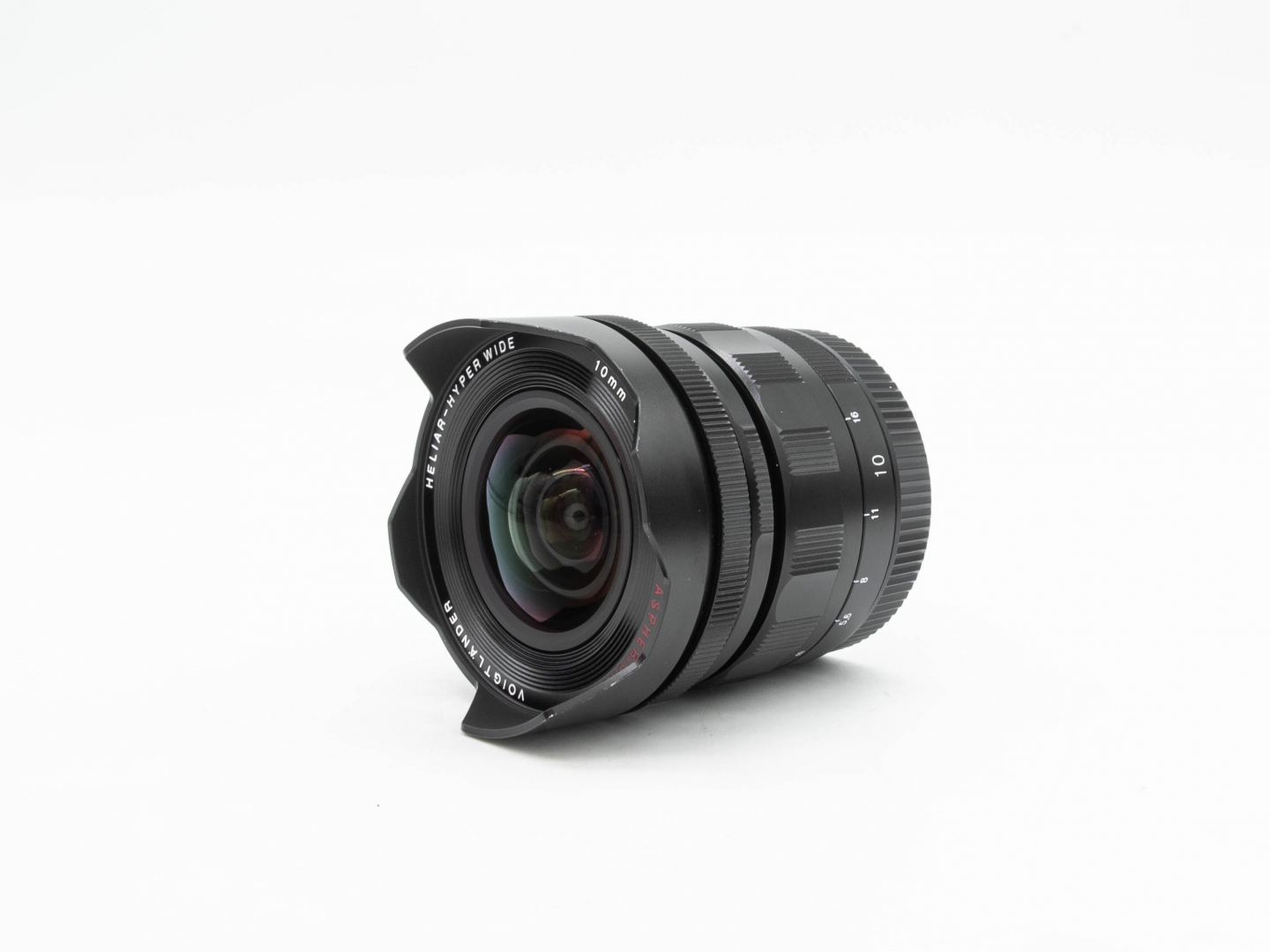 Voigtlander 10mm f/5.6 Hyper-Wide-Heliar
