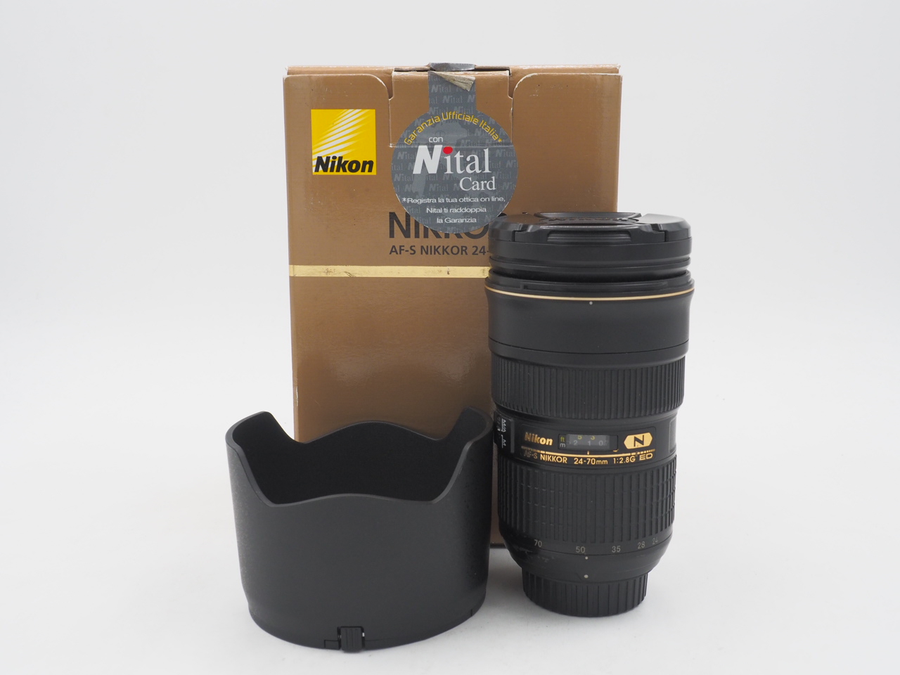 Nikon AF-S 24-70mm f/2.8 G ED